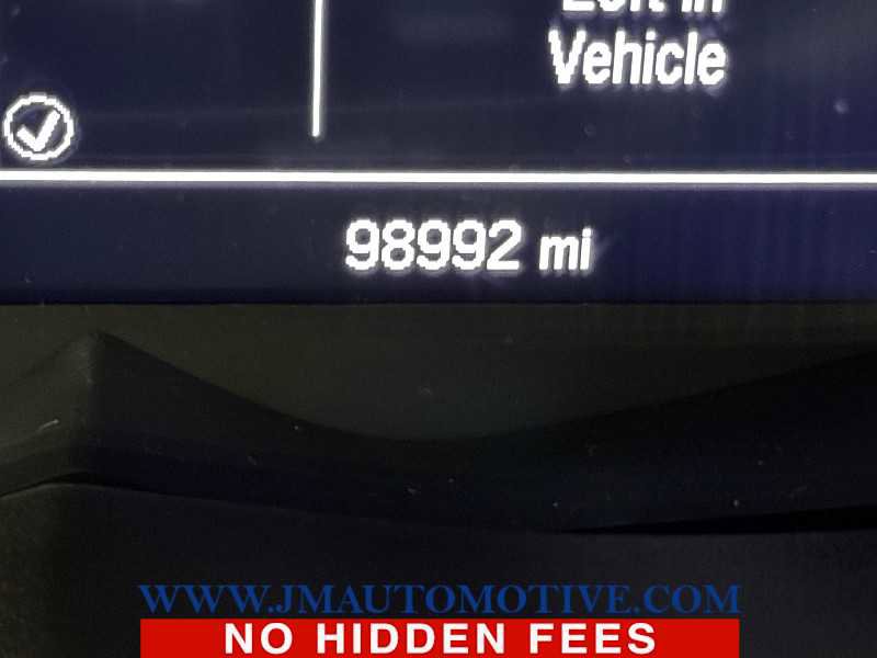 Used 2019 Chevrolet Trax LT w/ LT Convenience Package image 21