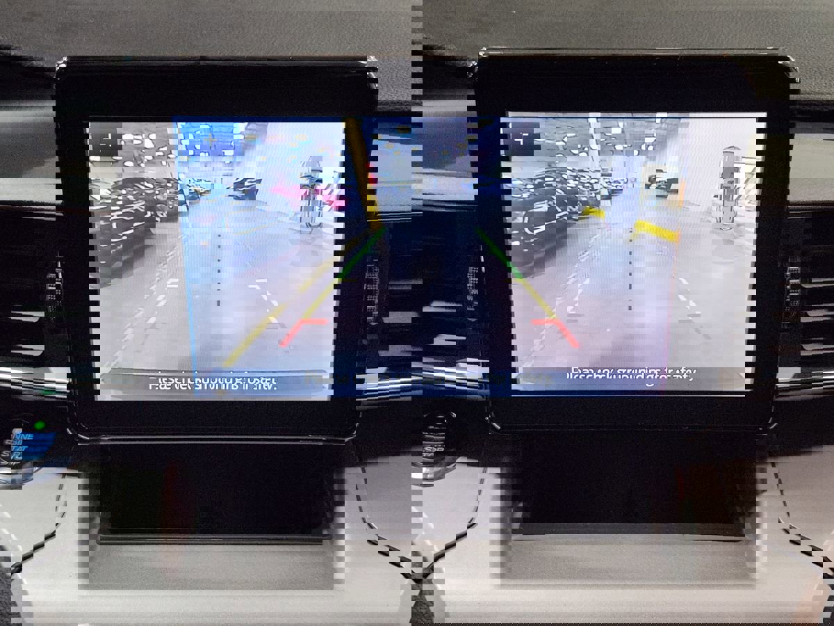 Used 2021 Ford Explorer XLT w/ Equipment Group 202A image 38