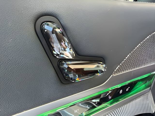 Used 2023 BMW 740i 740i w/ Executive Package image 11