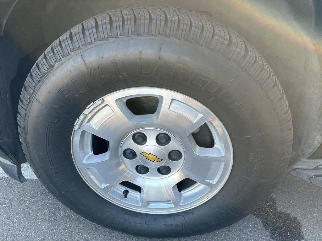 Used 2013 Chevrolet Tahoe LT w/ Luxury Package image 8