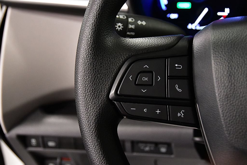 Used 2024 Toyota Sienna LE AWD/4WD image 20