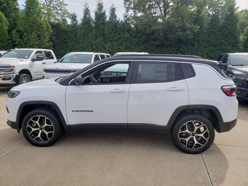 New 2026 Jeep Compass Limited w/ Sun, Sound & Navigation Group AWD/4WD image 3