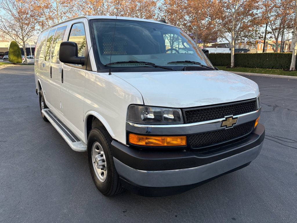 Used 2024 Chevrolet Express 2500 Work Van w/ Driver Convenience Package image 5