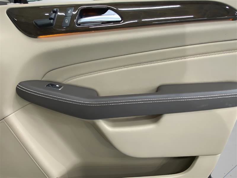 Used 2015 Mercedes-Benz ML 250 BlueTEC 4MATIC image 22