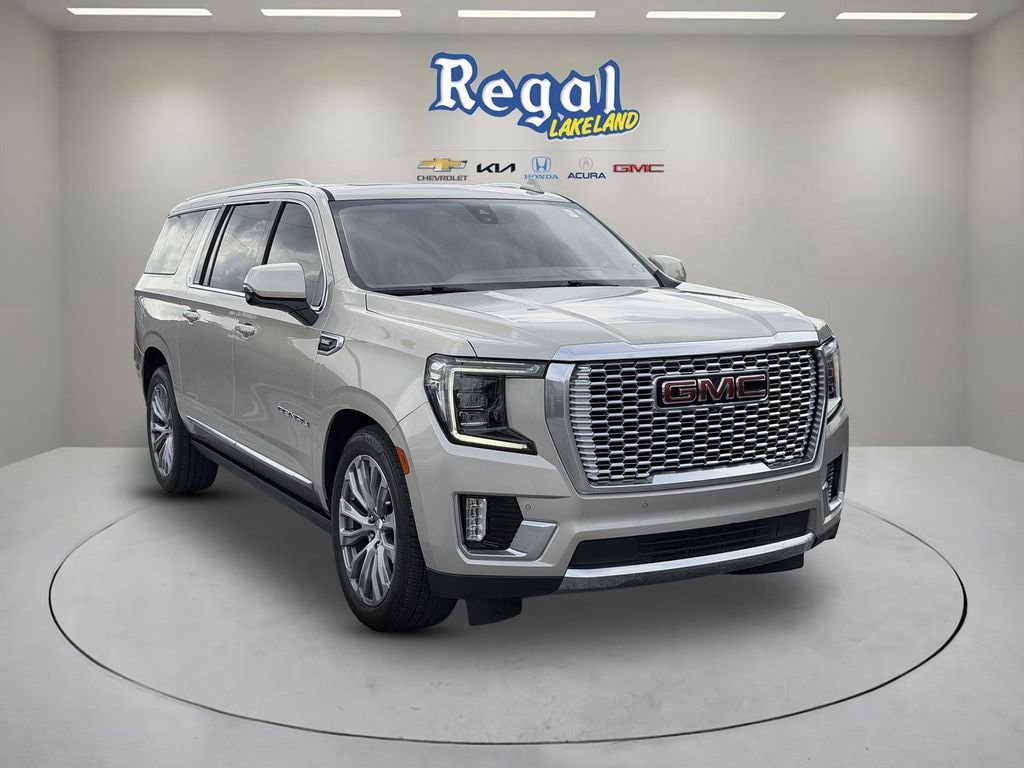 Used 2021 GMC Yukon XL Denali w/ Denali Premium Package