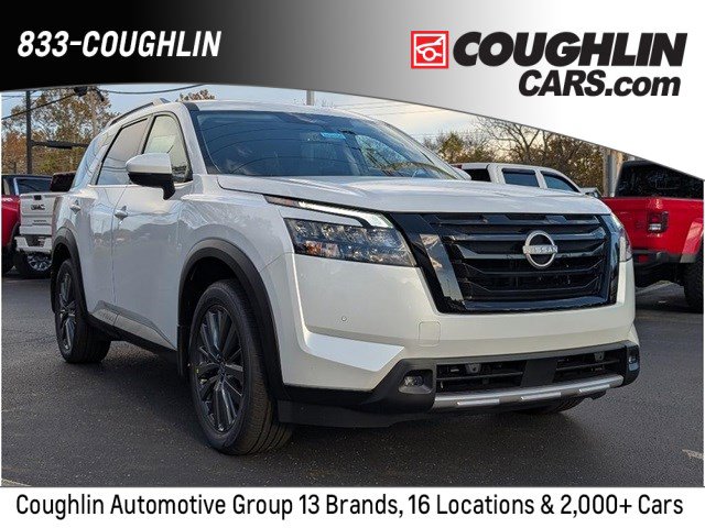 New 2025 Nissan Pathfinder SL w/ SL Premium Package