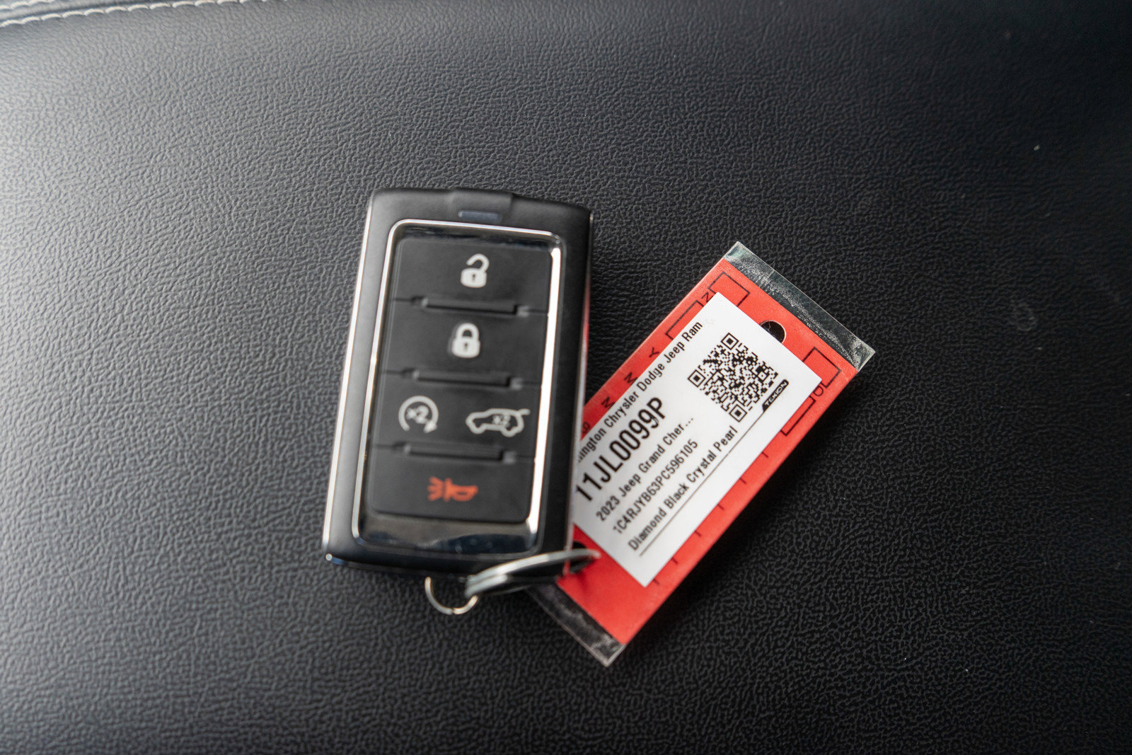 Used 2023 Jeep Grand Cherokee 4WD 4xe image 34
