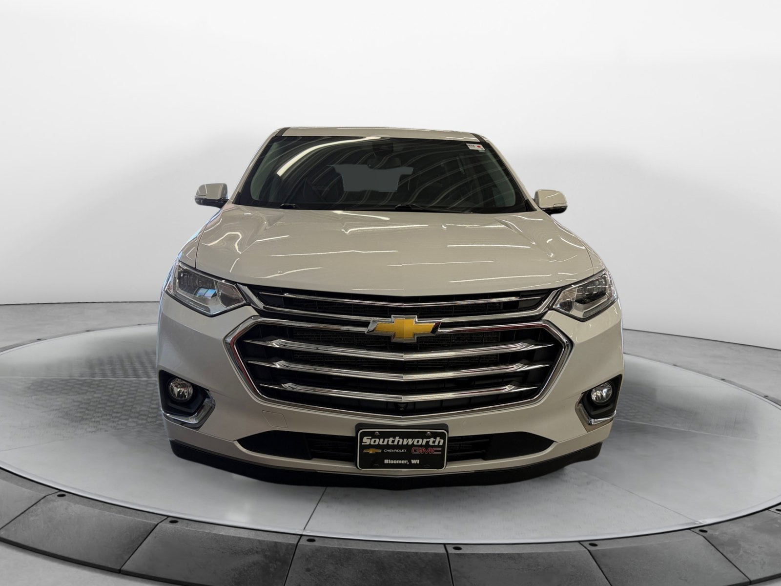 Used 2020 Chevrolet Traverse High Country w/ LPO, Floor Liner Package AWD/4WD image 7