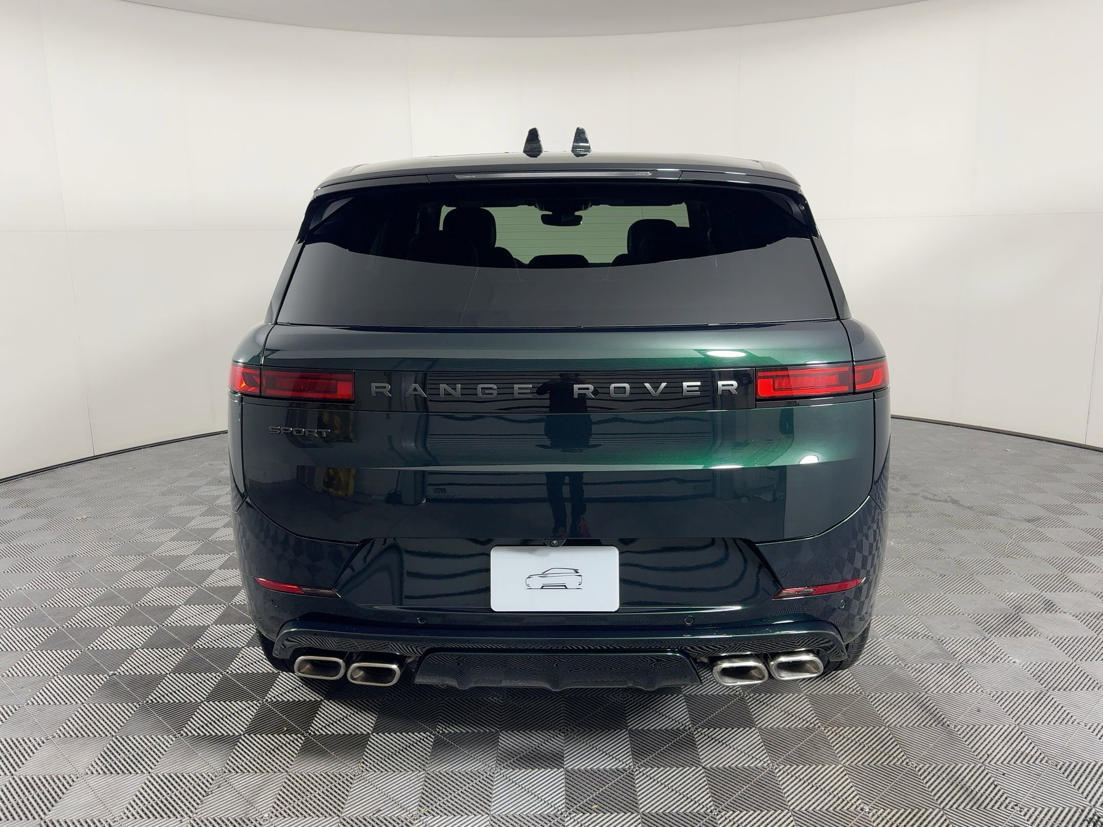 New 2026 Land Rover Range Rover Sport Dynamic SE image 11