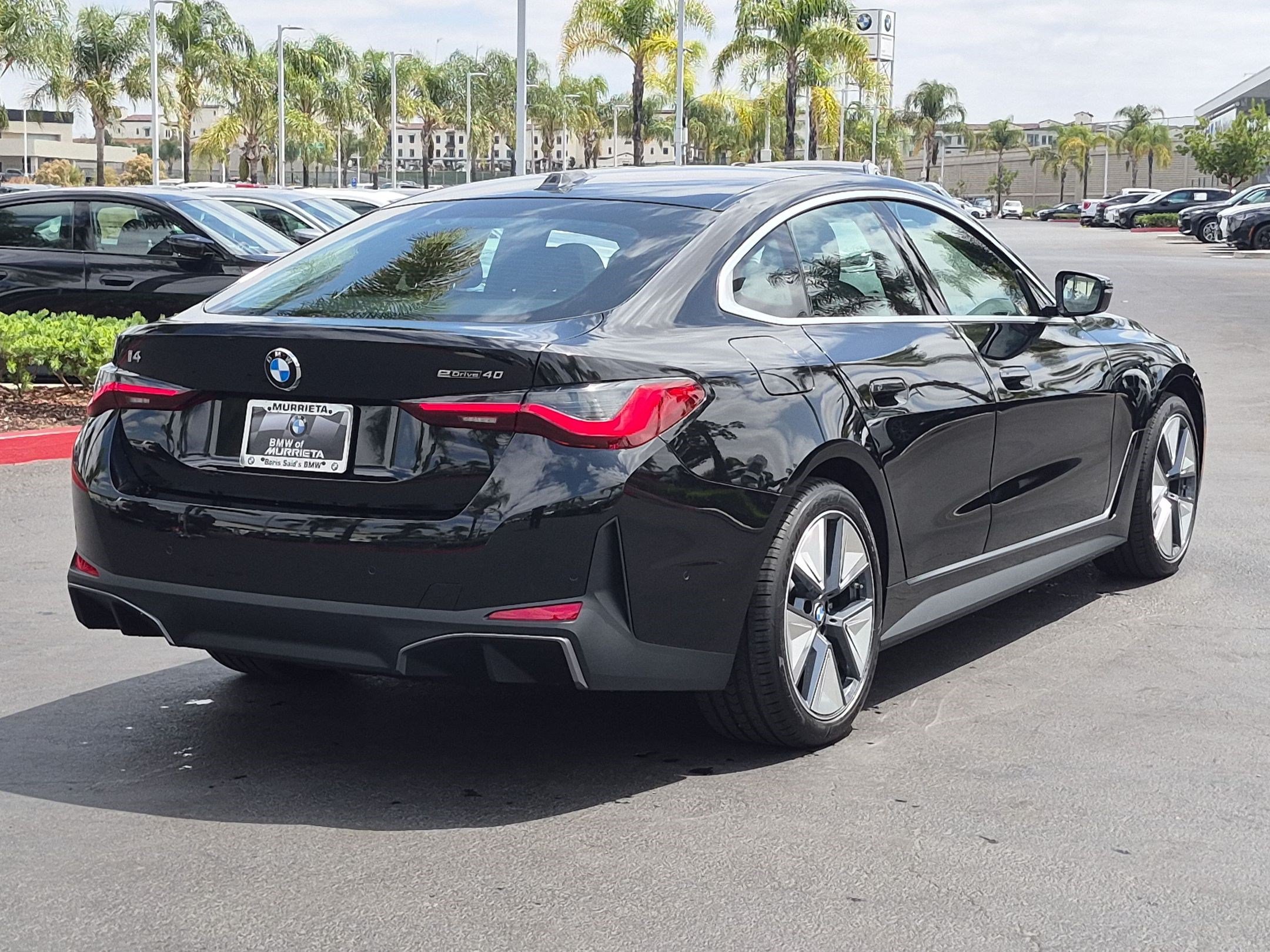 New 2026 BMW i4 eDrive40 w/ Parking Assistance Package RWD image 10