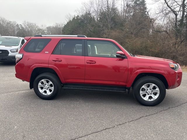 Used 2024 Toyota 4Runner SR5 Premium image 2