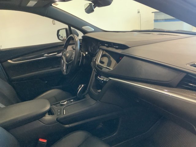 Used 2024 Cadillac XT5 Sportv w/ LPO, Floor Liner Package image 40