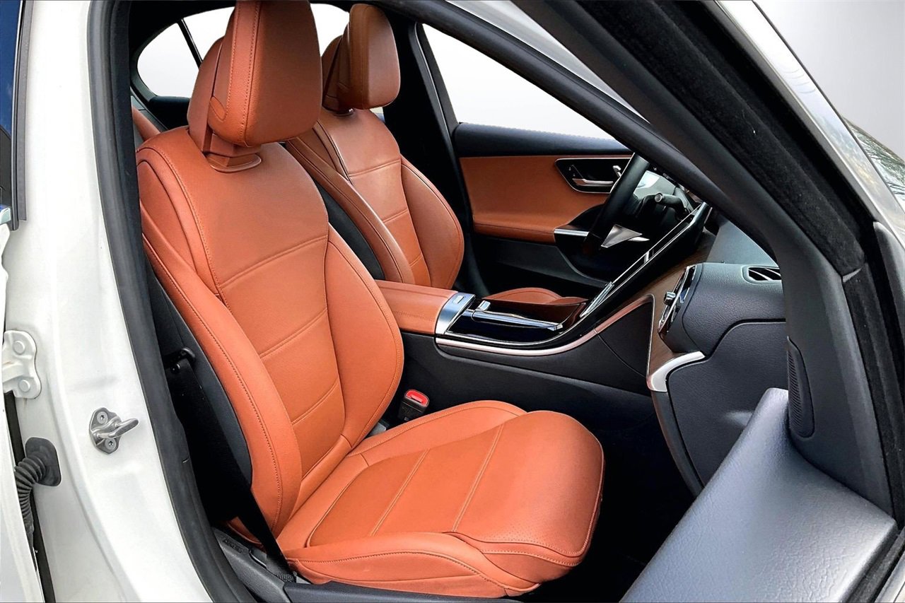 Used 2022 Mercedes-Benz C 300 Sedan image 23