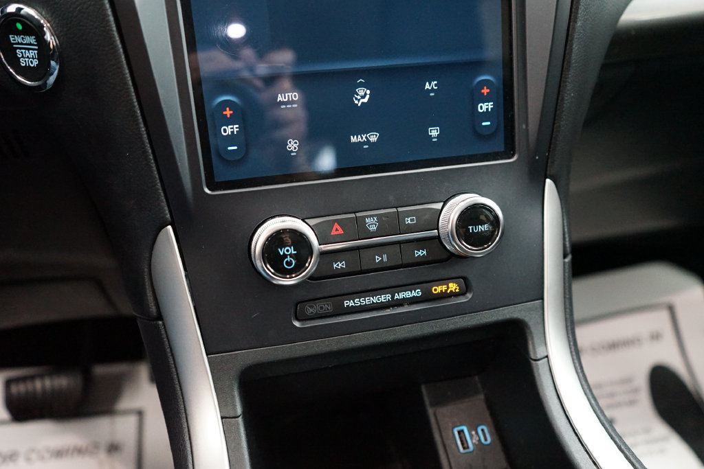 Used 2023 Ford Edge SE w/ Black Appearance Package AWD/4WD image 35
