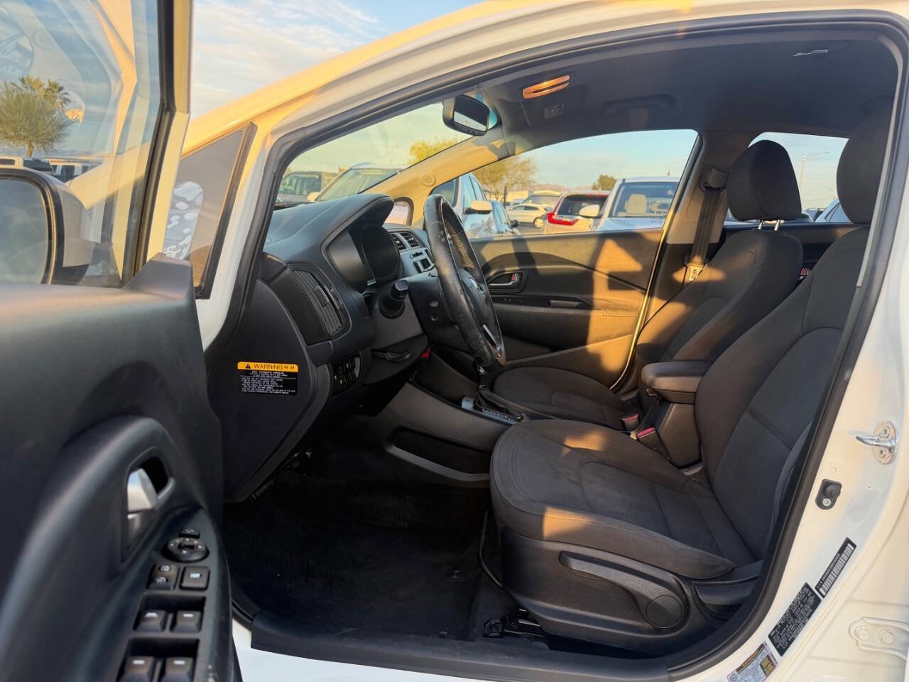 Used 2013 Kia Rio EX w/ Convenience Pkg image 17