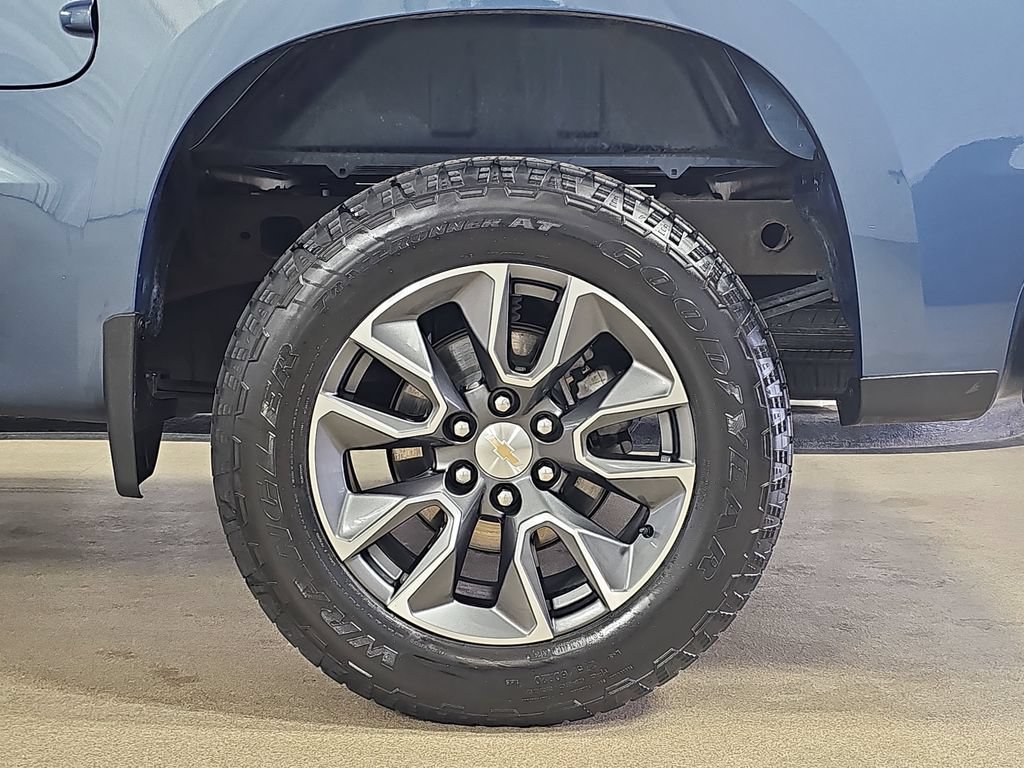 Certified 2024 Chevrolet Silverado 1500 LT AWD/4WD image 38