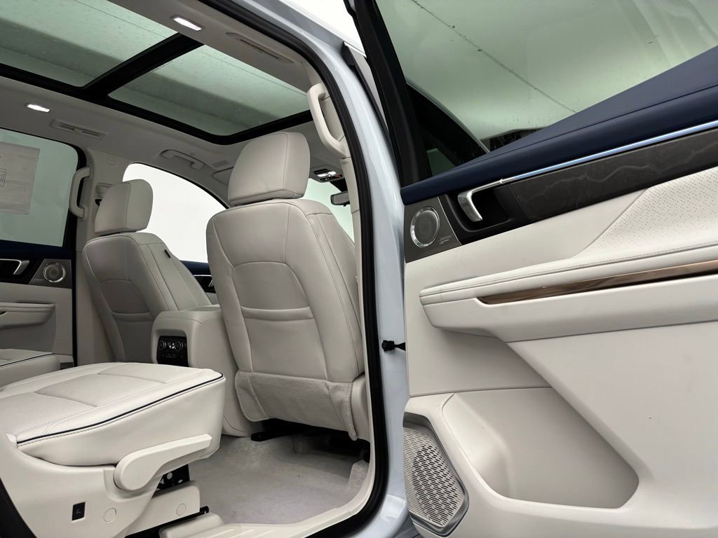 New 2026 Buick Enclave Avenir image 41