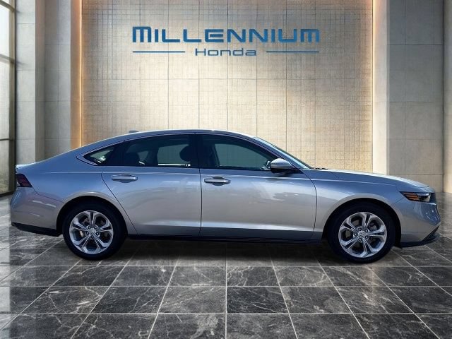 Certified 2025 Honda Accord LX image 6