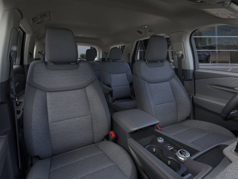 New 2025 Ford Explorer Active image 11