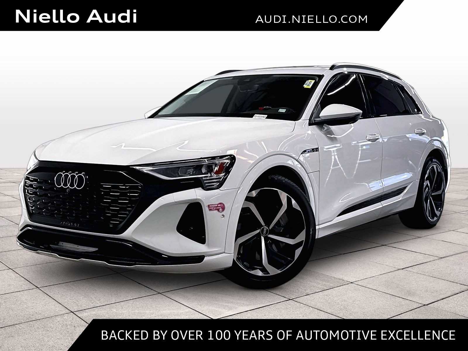 Used 2024 Audi Q8 e-tron Premium Plus AWD/4WD image 1