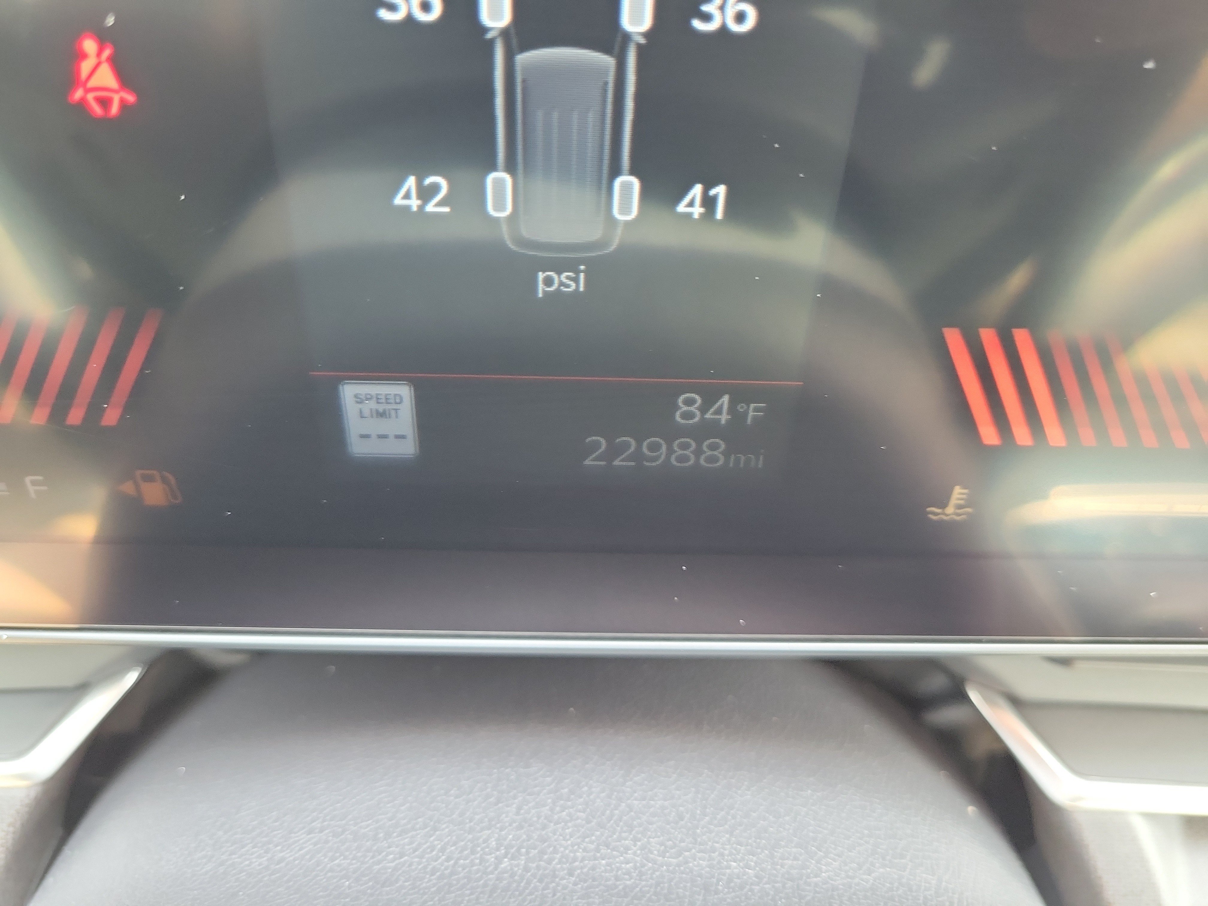 Certified 2025 Kia Carnival EX FWD image 27