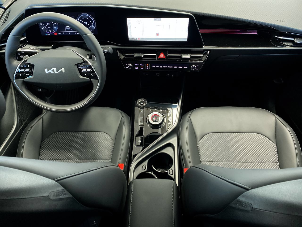New 2026 Kia Niro Wind FWD image 32