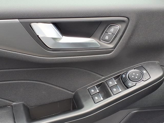 New 2026 Ford Escape SE FWD image 7