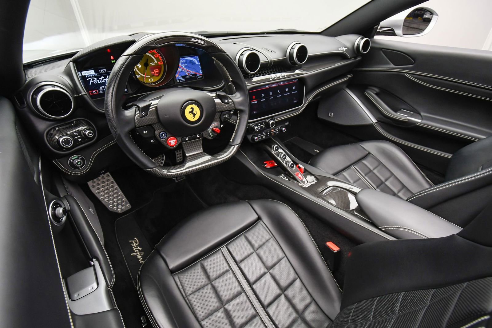 Used 2019 Ferrari Portofino image 12