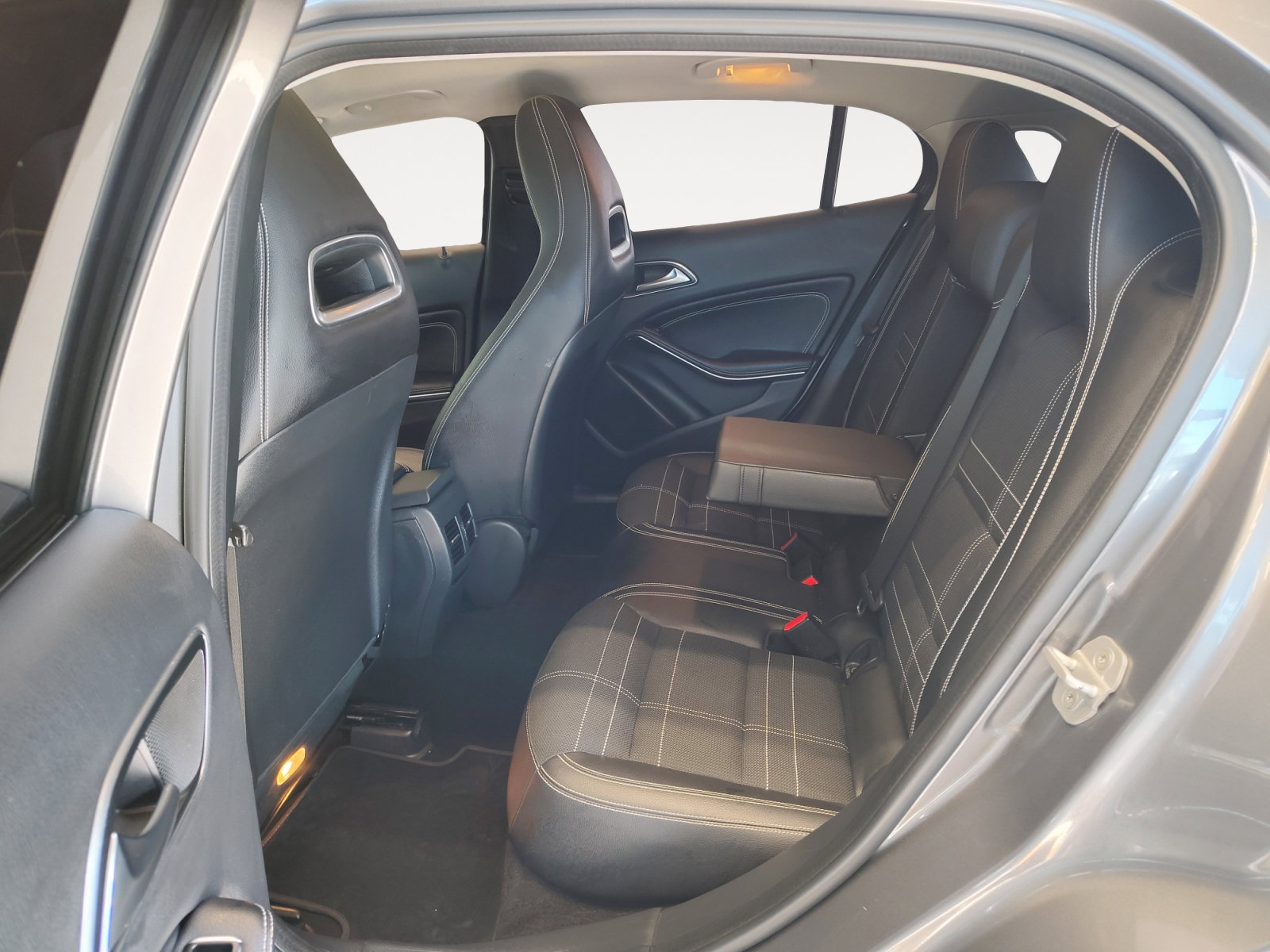 Used 2017 Mercedes-Benz GLA 250 image 23