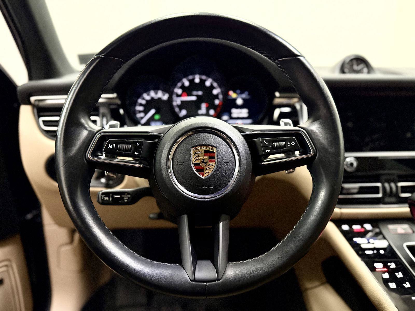 Used 2023 Porsche Macan Turbo AWD/4WD image 19