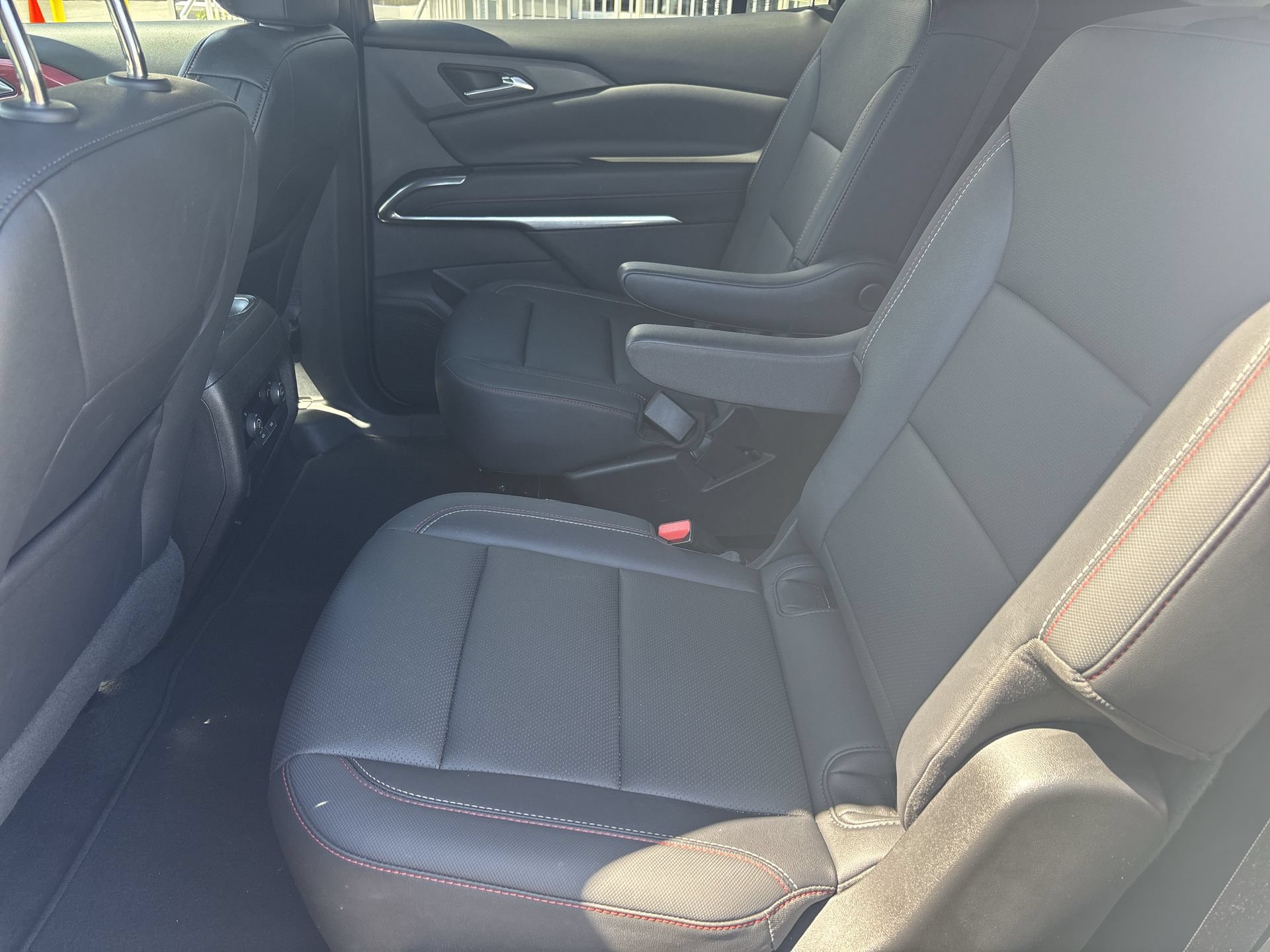 Used 2024 Chevrolet Traverse Z71 w/ LPO, Floor Liner Package AWD/4WD image 33