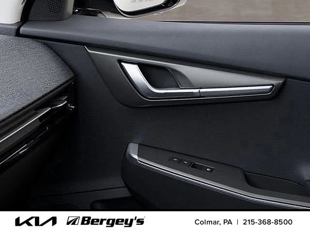 New 2025 Kia EV6 Light w/ Light LR Technology Package AWD/4WD image 31