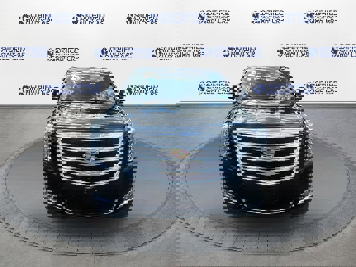 Used 2018 Cadillac Escalade Luxury image 9