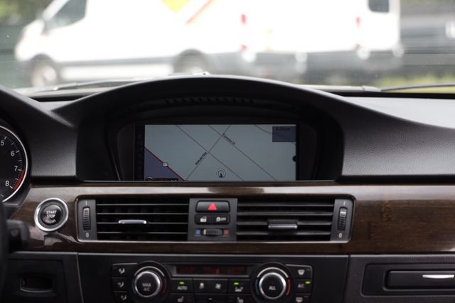 Used 2013 BMW 335i Convertible RWD image 37