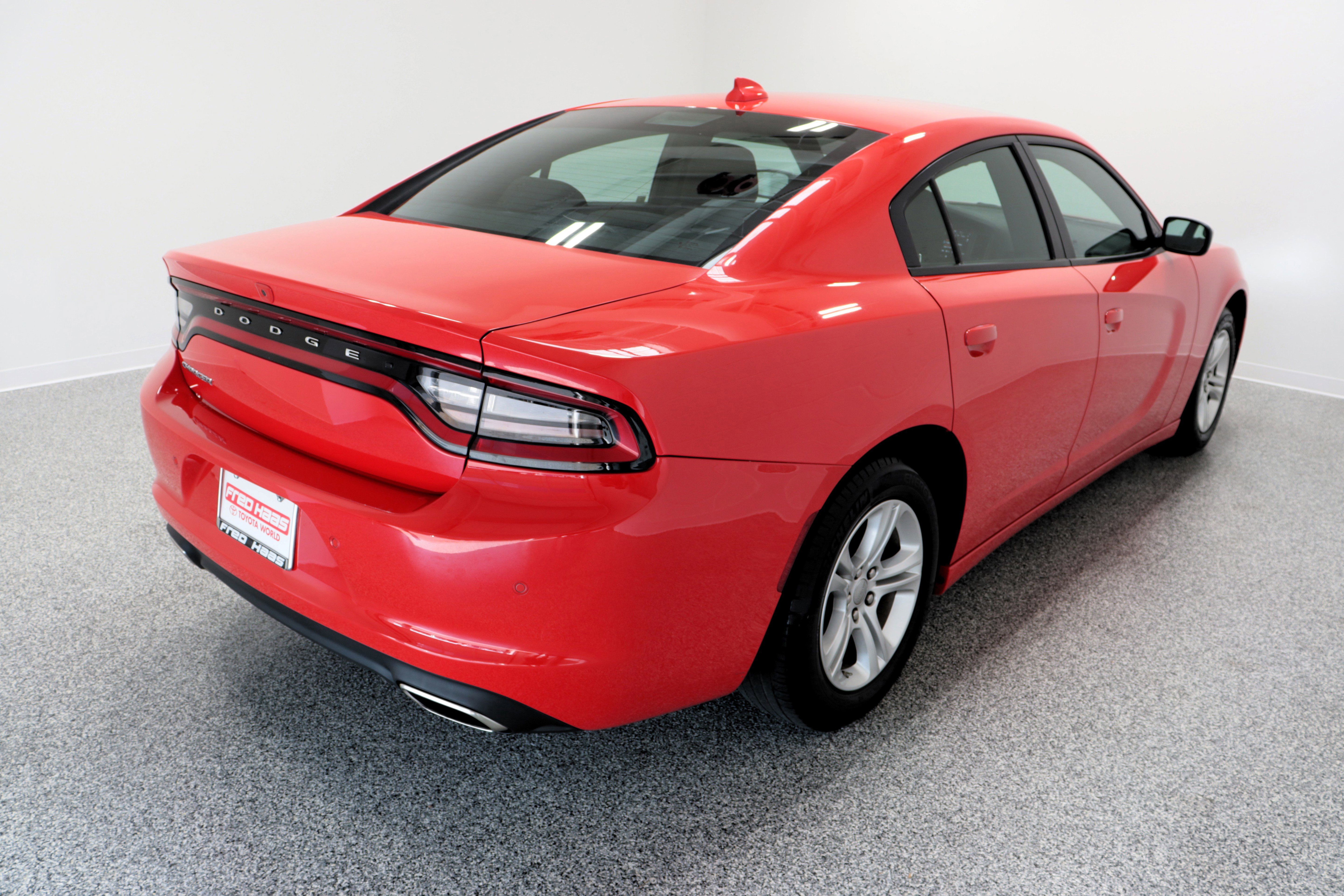 Used 2023 Dodge Charger SXT image 7