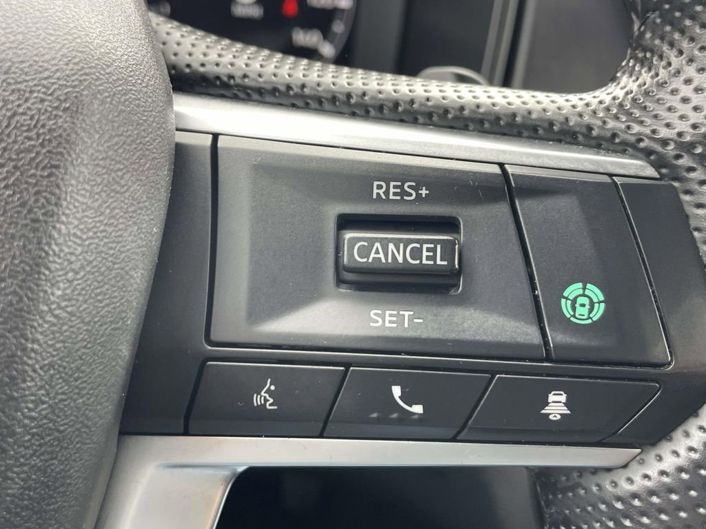 Used 2024 Mitsubishi Outlander SEL image 23