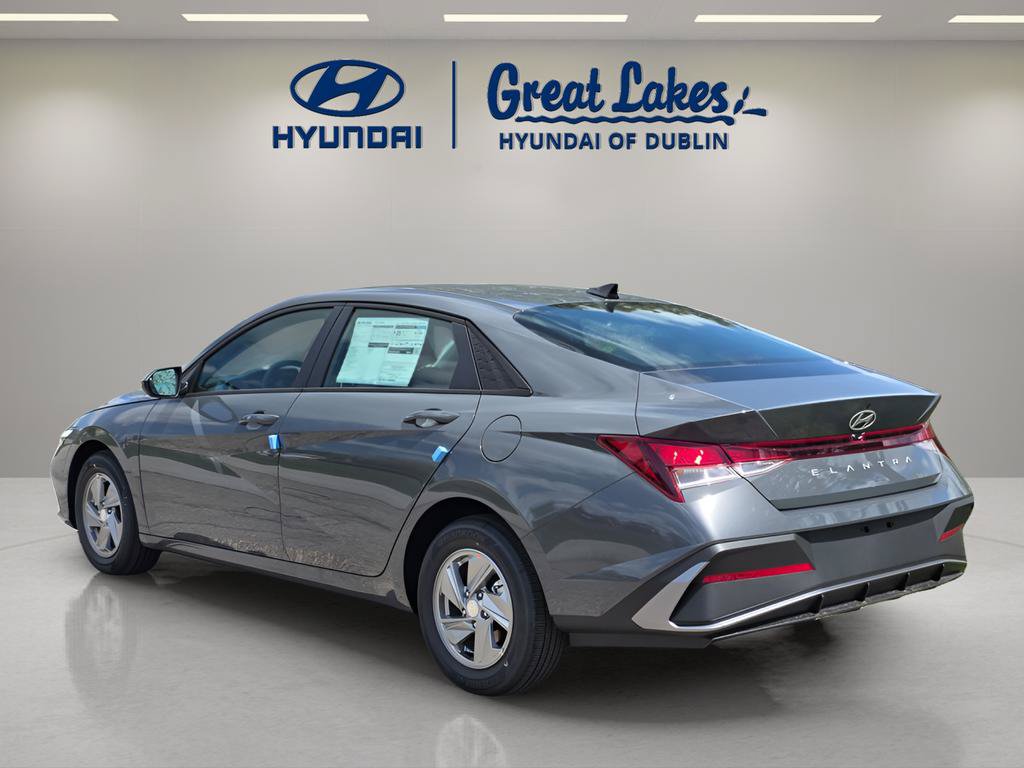 New 2026 Hyundai Elantra SE w/ Cargo Package FWD image 3