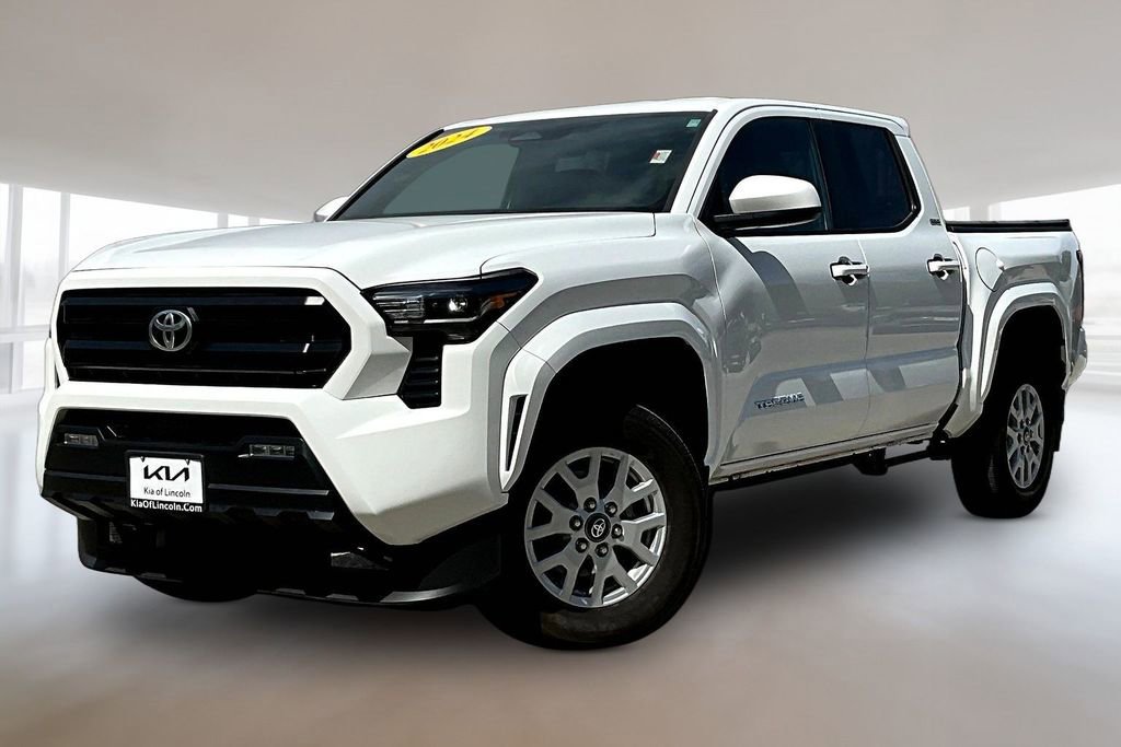 Used 2024 Toyota Tacoma SR5 AWD/4WD image 1