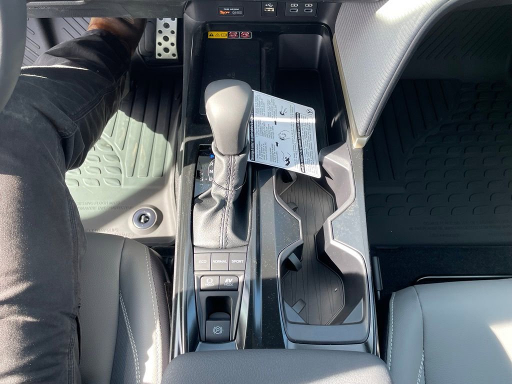 New 2025 Toyota Camry SE w/ Multimedia Upgrade Package image 23