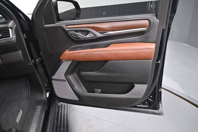 Used 2024 GMC Yukon Denali Ultimate AWD/4WD image 12
