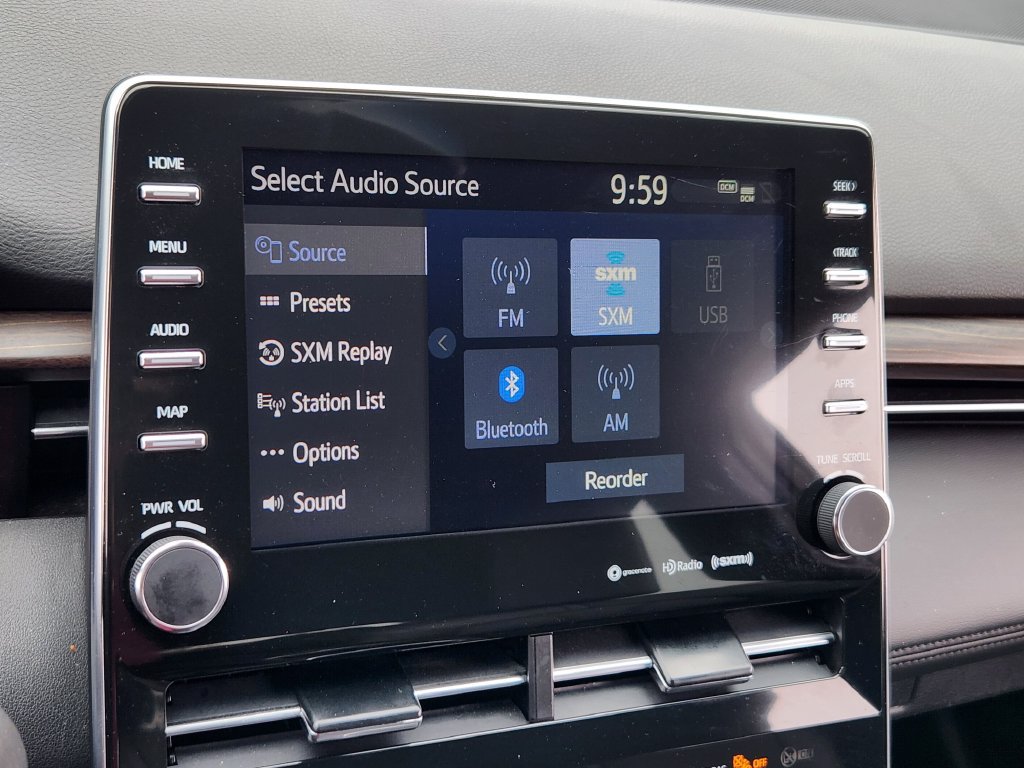 Used 2022 Toyota Avalon XLE FWD image 8