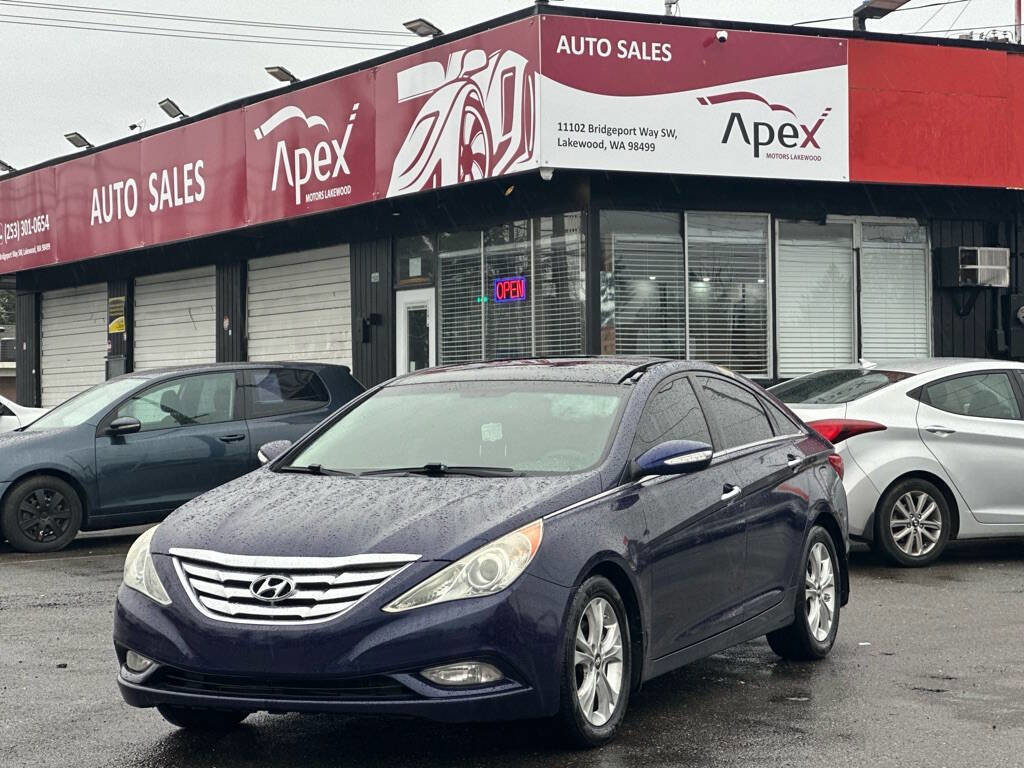 Used 2012 Hyundai Sonata Limited w/ Navigation Pkg image 2