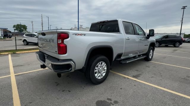 Used 2020 Chevrolet Silverado 3500 LT w/ Convenience Package AWD/4WD image 8