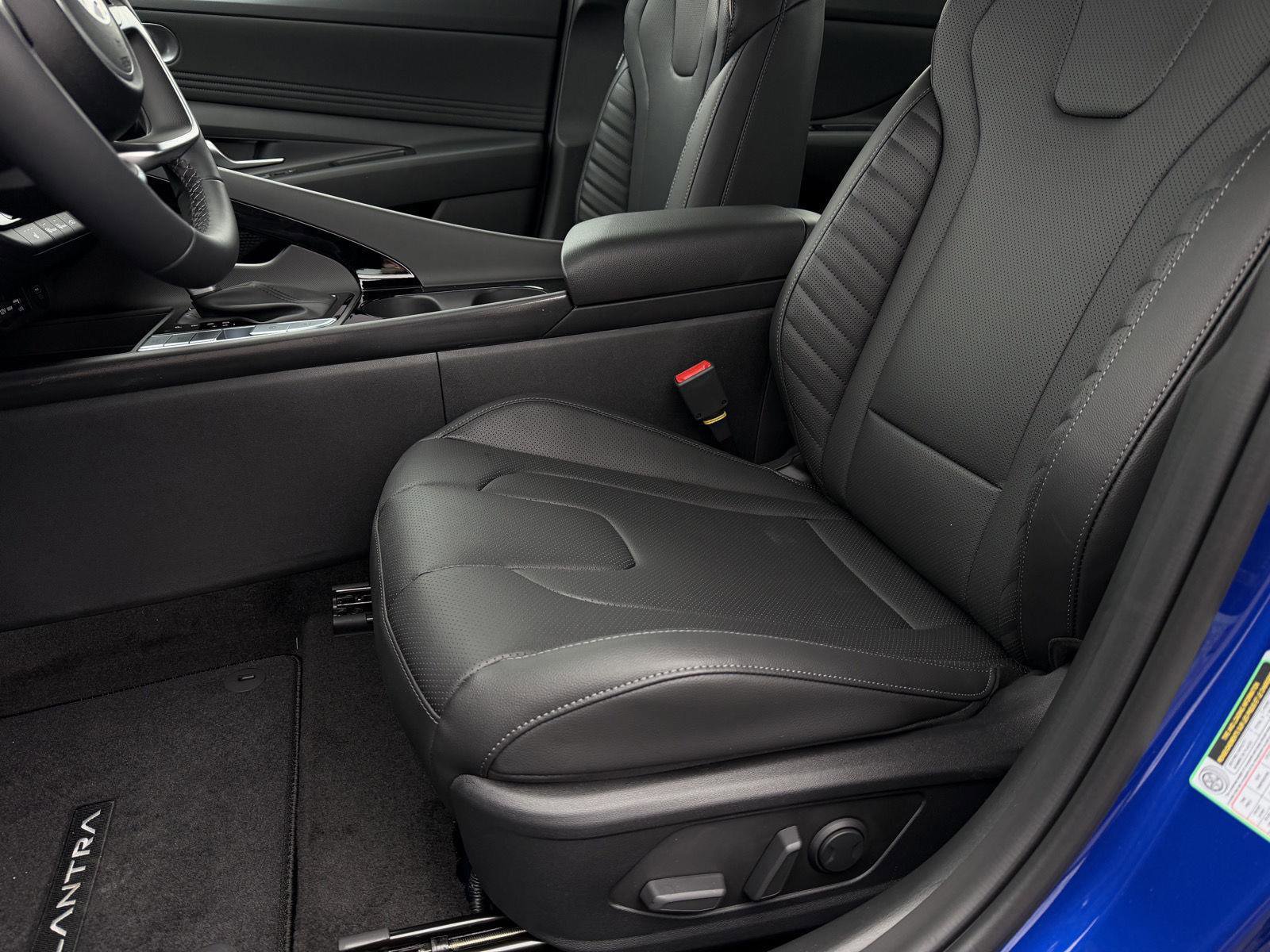 New 2026 Hyundai Elantra Limited w/ Cargo Package FWD image 8