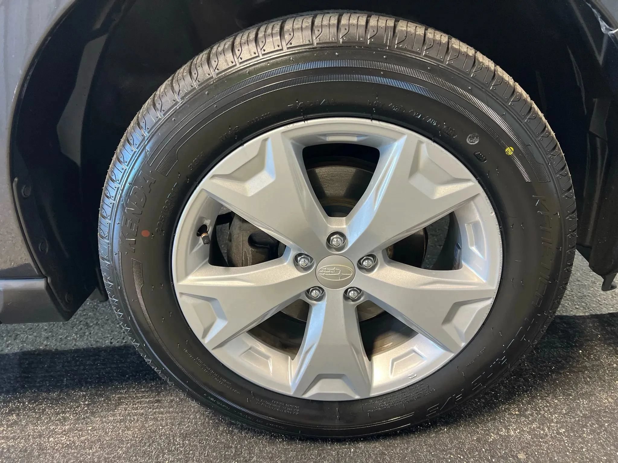 Used 2016 Subaru Forester 2.5i w/ Alloy Wheel Package AWD/4WD image 17