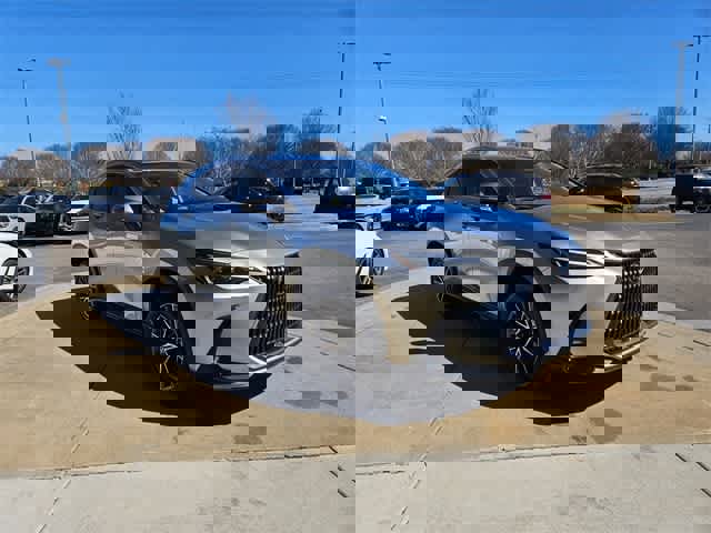 Used 2024 Lexus NX 250 FWD w/ Towing Package (2000 Lbs) image 3