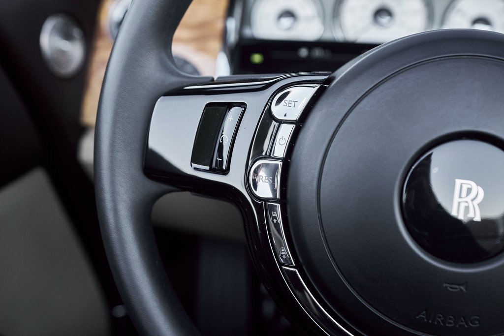 Used 2017 Rolls-Royce Dawn image 50
