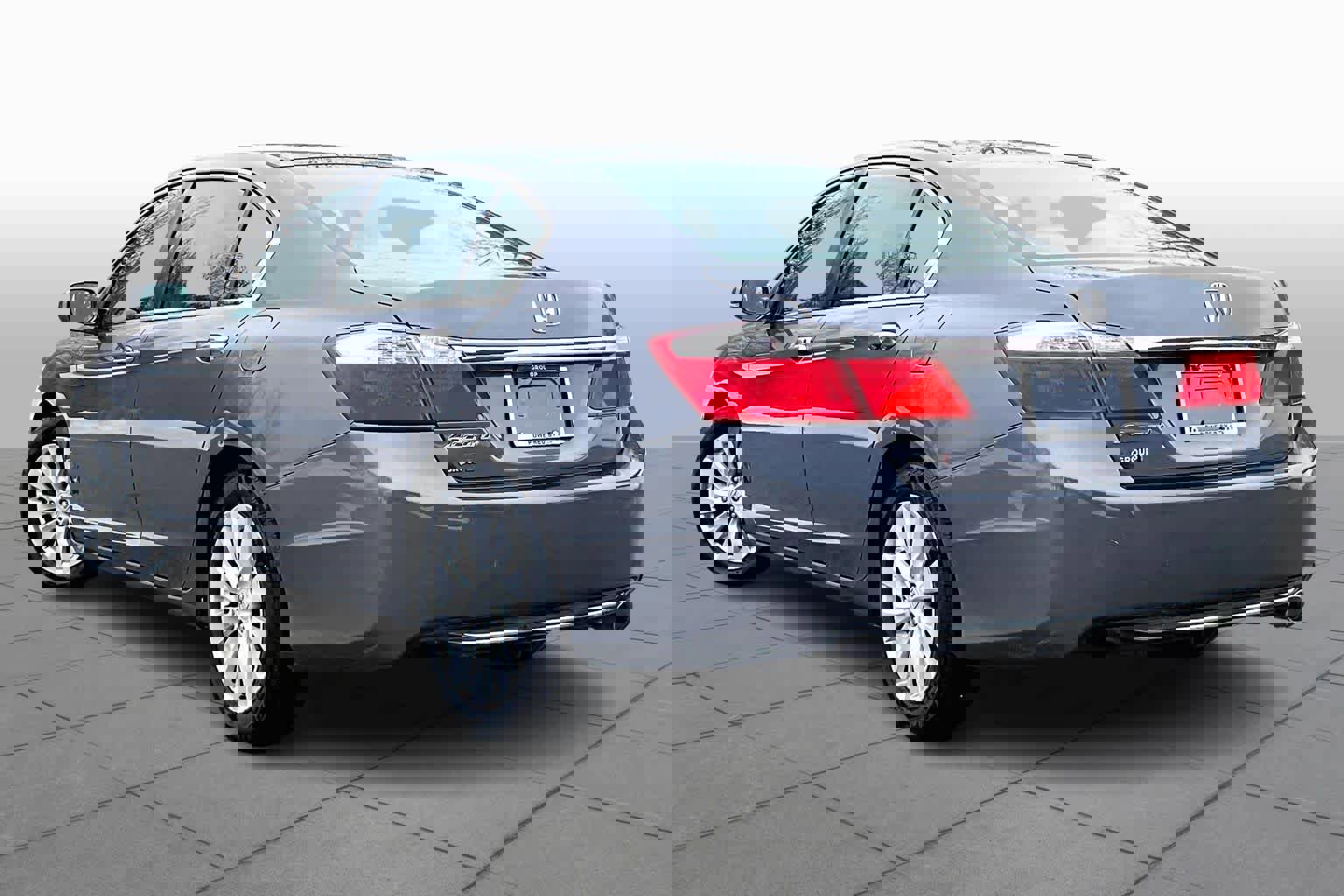 Used 2015 Honda Accord EX image 11