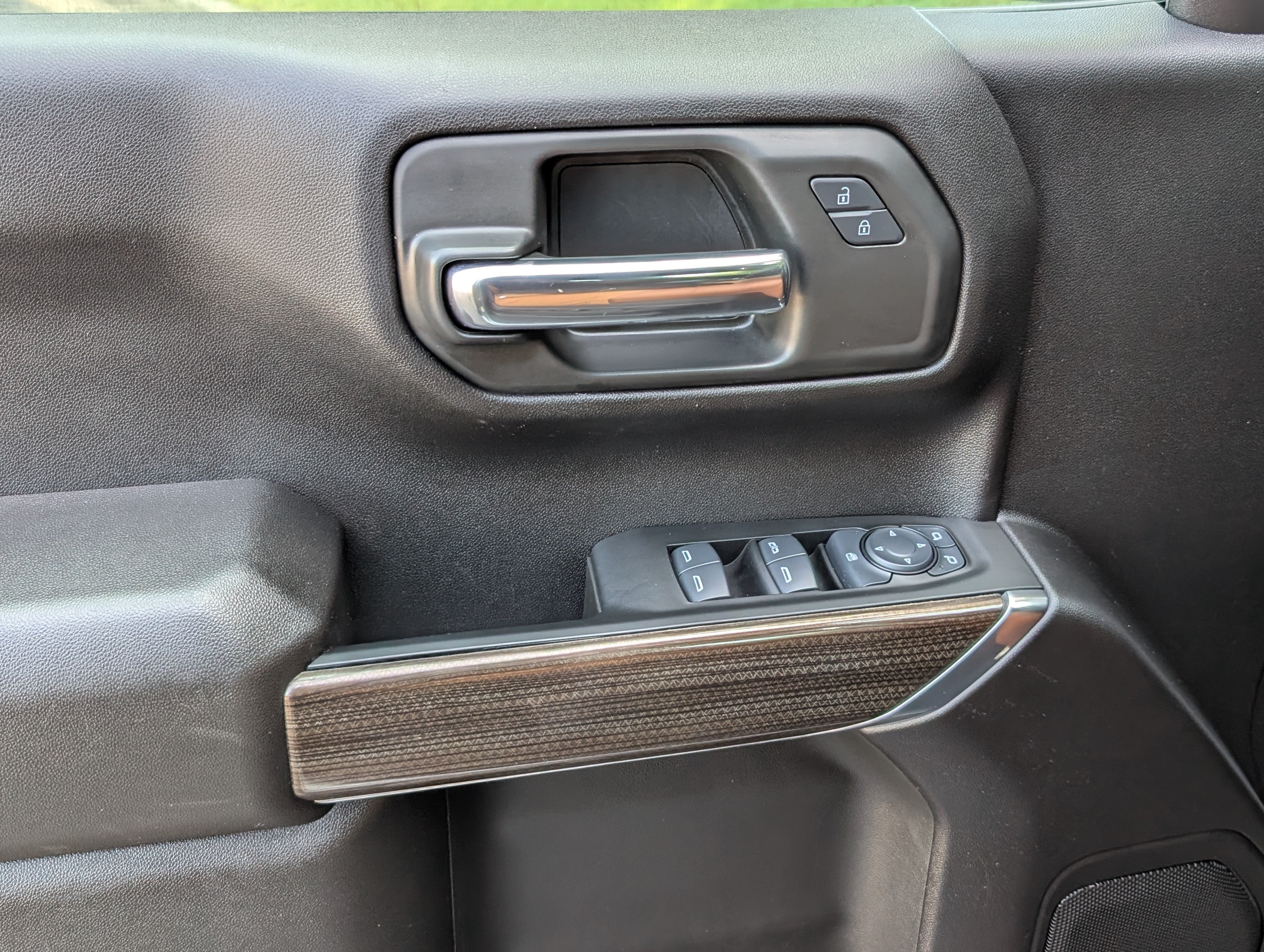 Used 2024 Chevrolet Silverado 1500 Custom AWD/4WD image 13