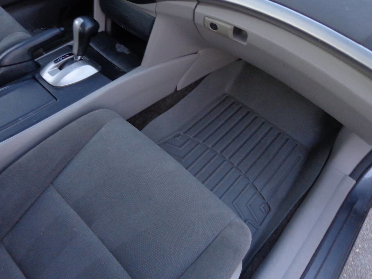 Used 2010 Honda Accord EX image 12